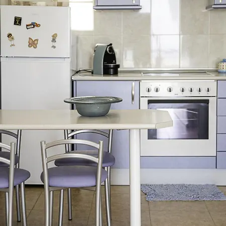 Private Terrace With Parking & Pool *