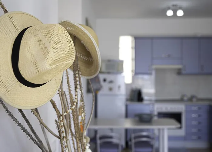 Private Terrace With Parking & Pool شقة كاليتا ذي فوستي