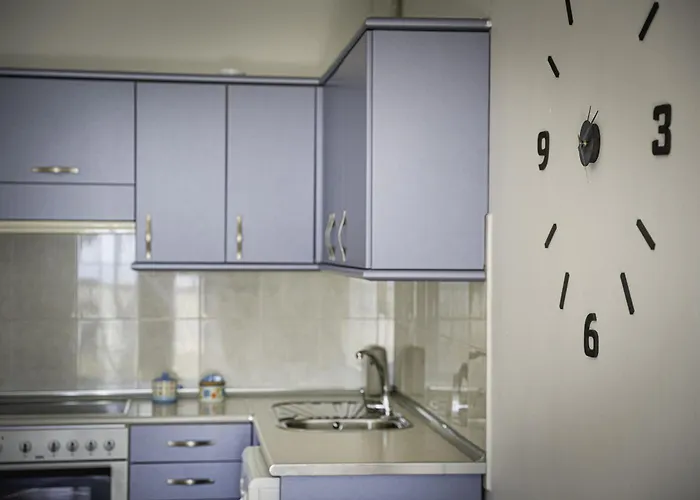 Private Terrace With Parking & Pool شقة كاليتا ذي فوستي