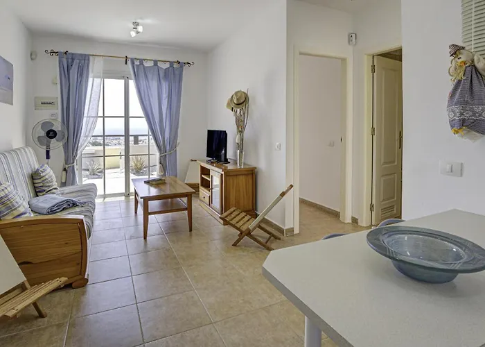 Private Terrace With Parking & Pool *